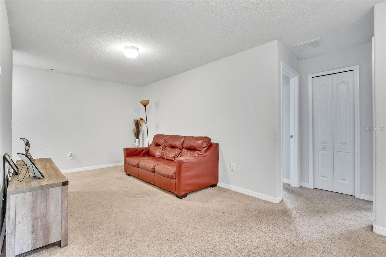 Image 17 of 37 For 3256 Rodrick Cir