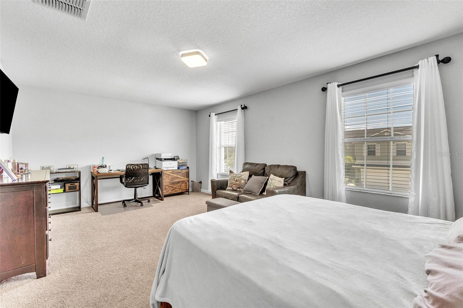 Image 21 of 37 For 3256 Rodrick Cir