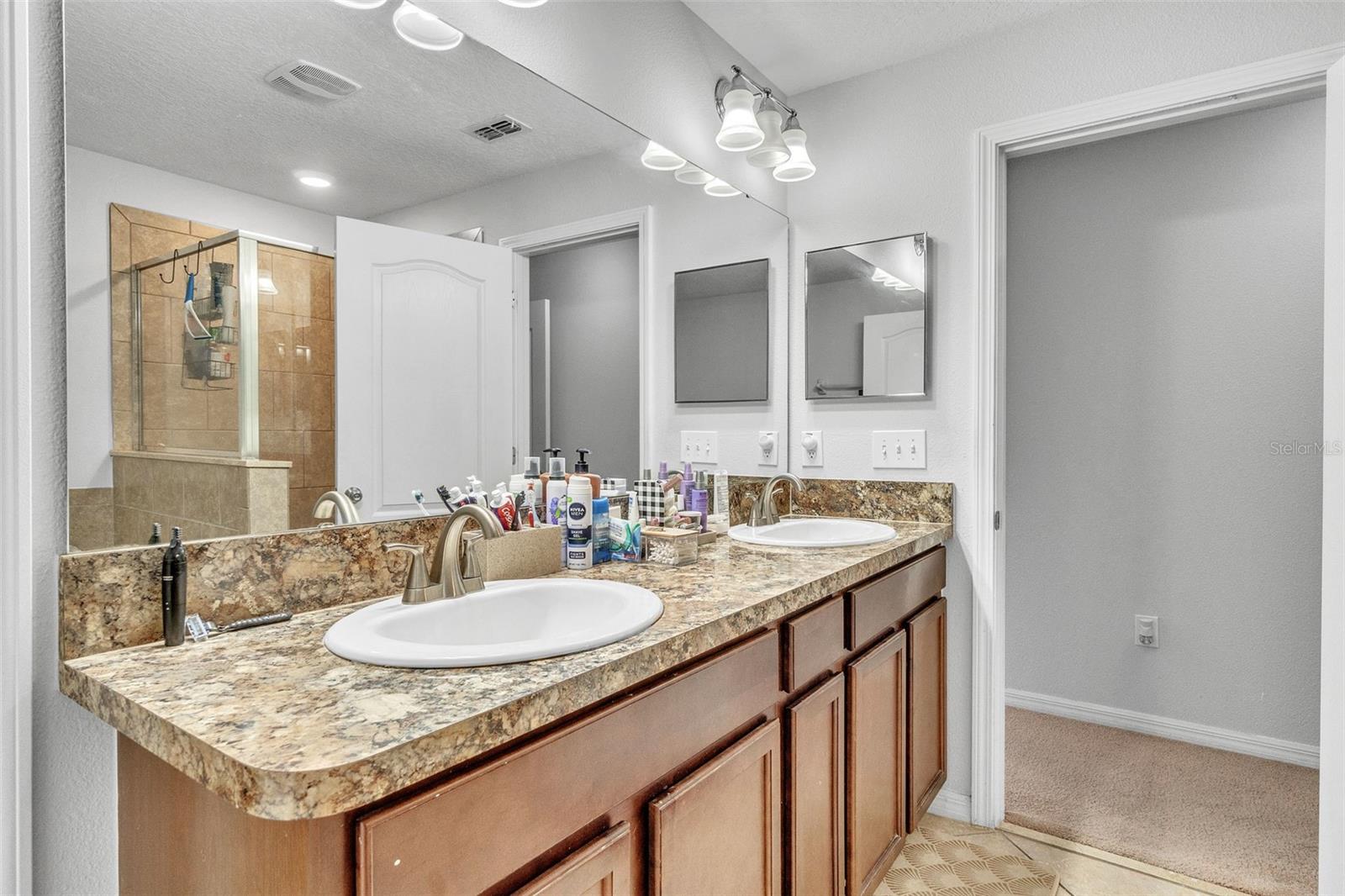 Image 26 of 37 For 3256 Rodrick Cir