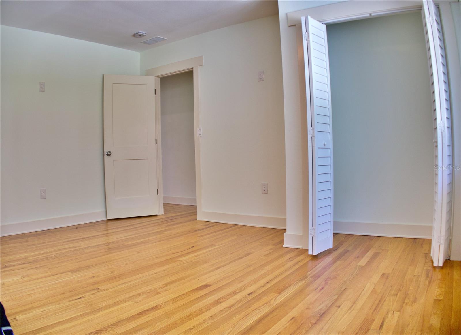 Image 31 of 47 For 1510 Live Oak Street