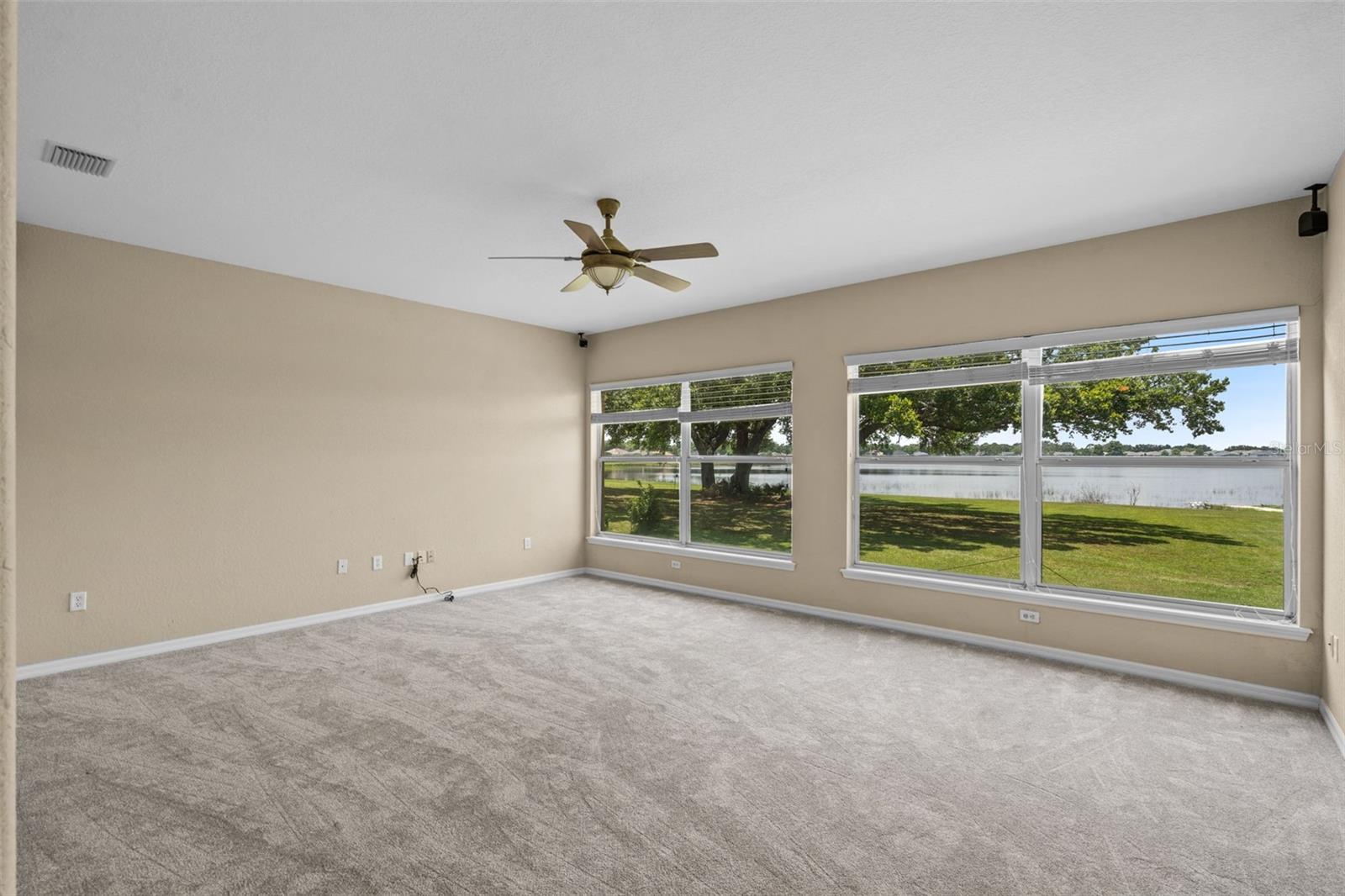 Image 14 of 50 For 16729 Tall Grass Lane