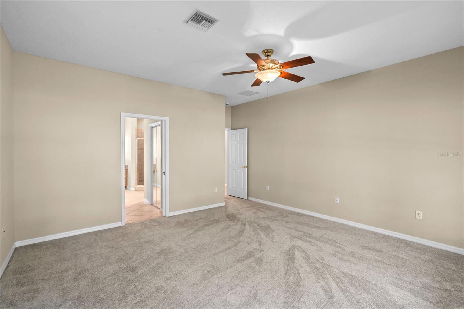 Image 17 of 50 For 16729 Tall Grass Lane