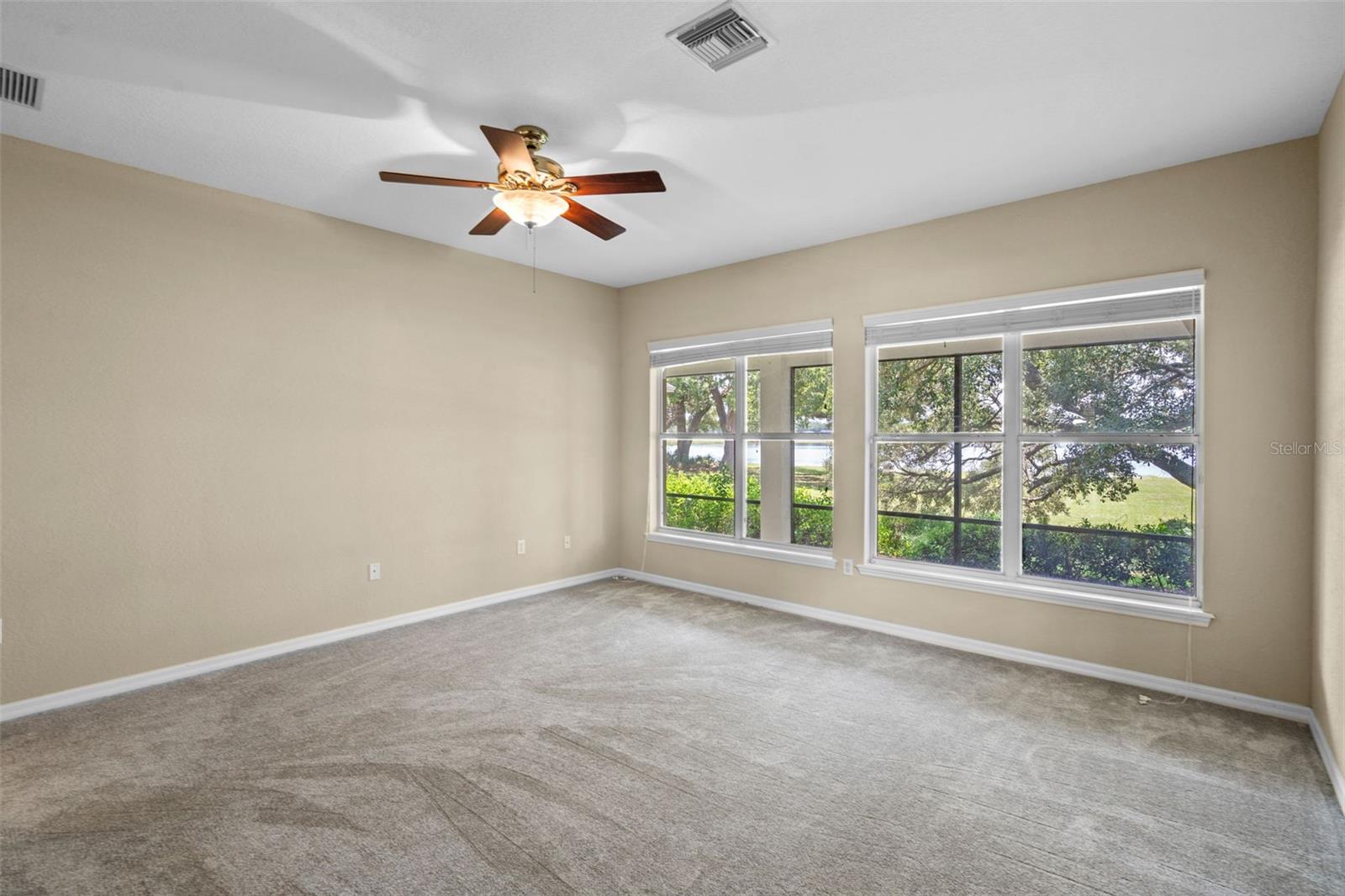 Image 18 of 50 For 16729 Tall Grass Lane