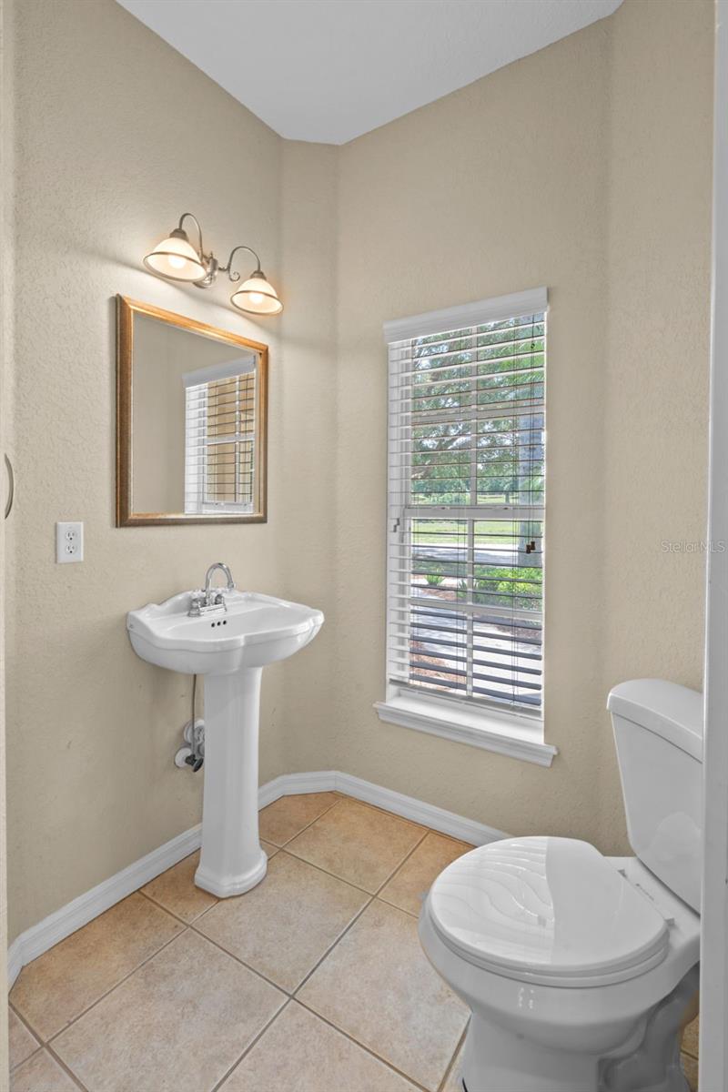 Image 9 of 50 For 16729 Tall Grass Lane