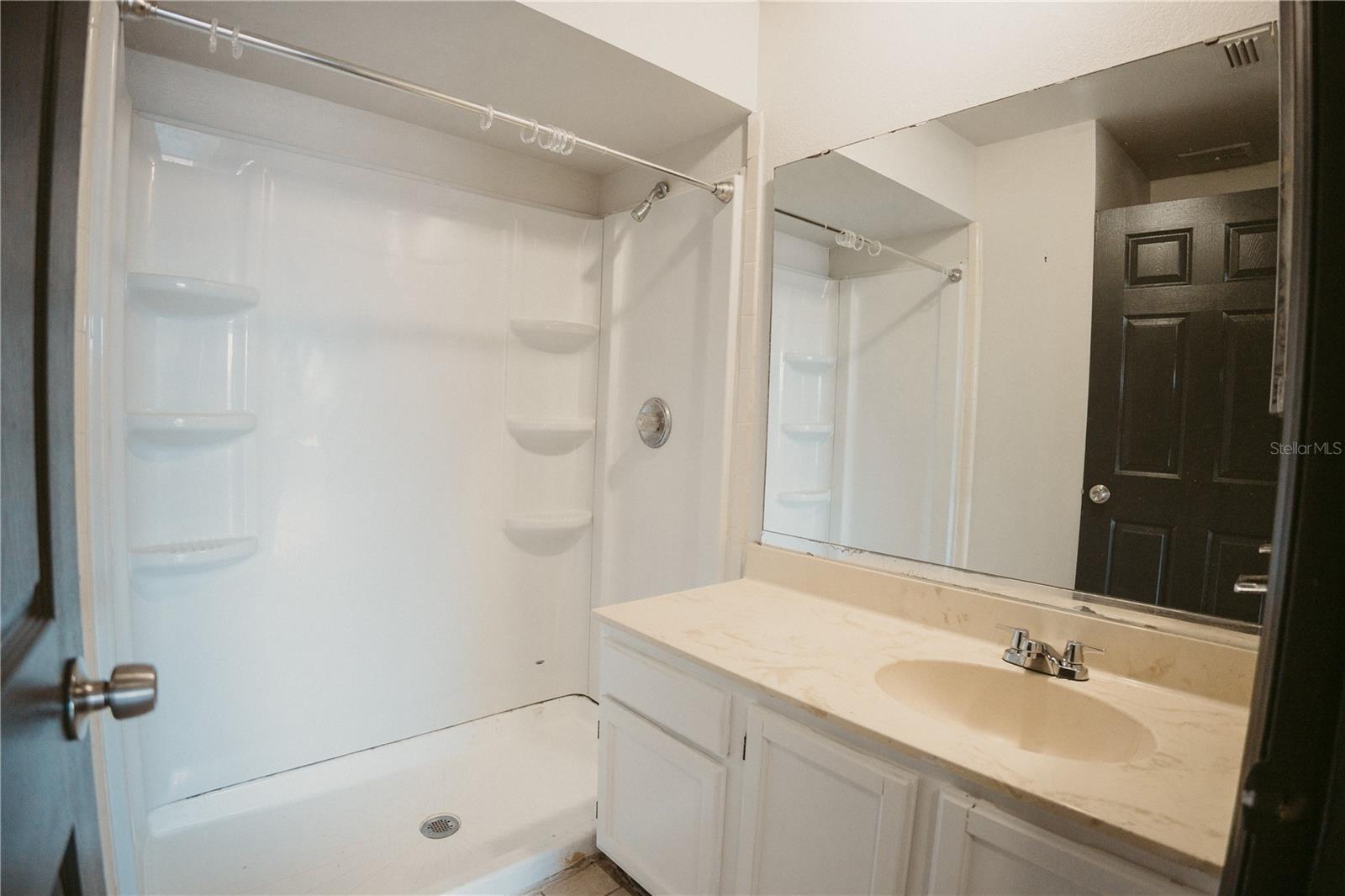 Image 10 of 11 For 4162 Versailles Drive 4162d