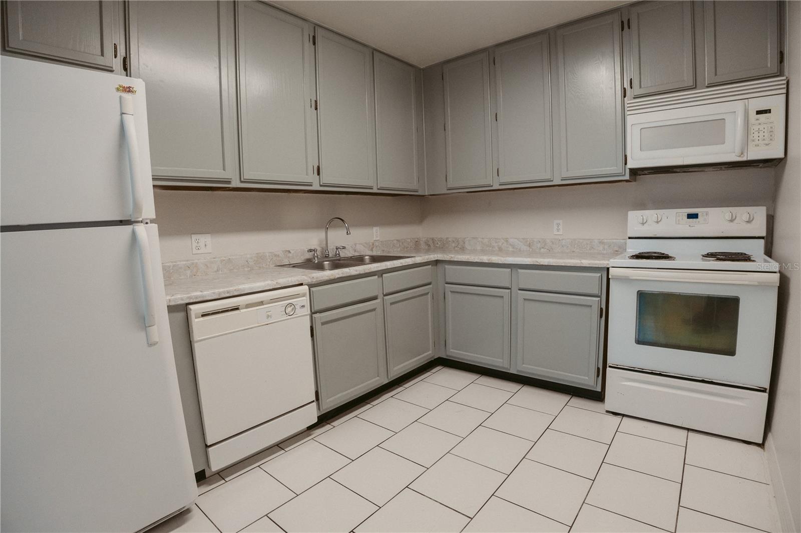 Image 6 of 11 For 4162 Versailles Drive 4162d