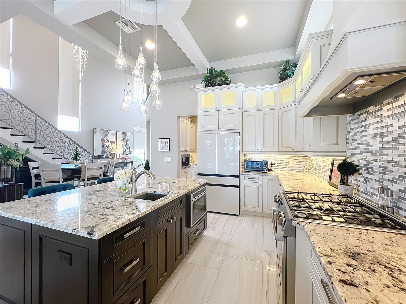 Image 18 of 79 For 16246 Ravenna Court