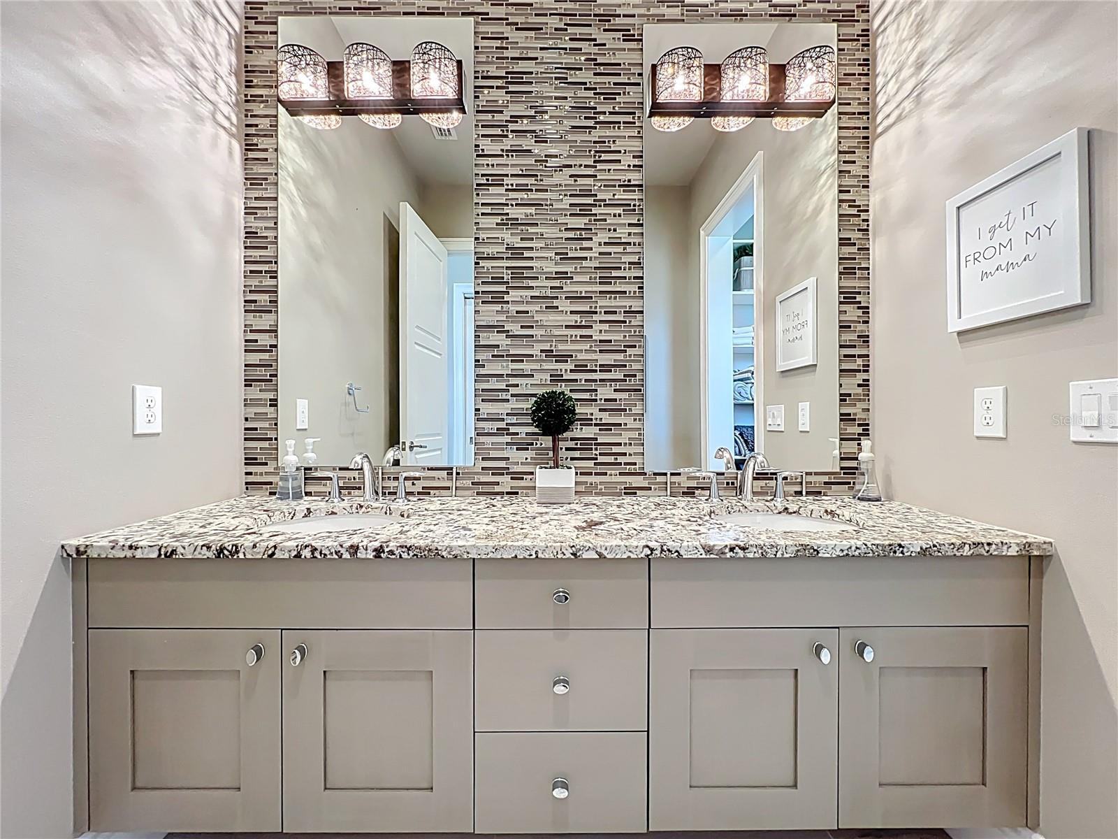 Image 31 of 79 For 16246 Ravenna Court