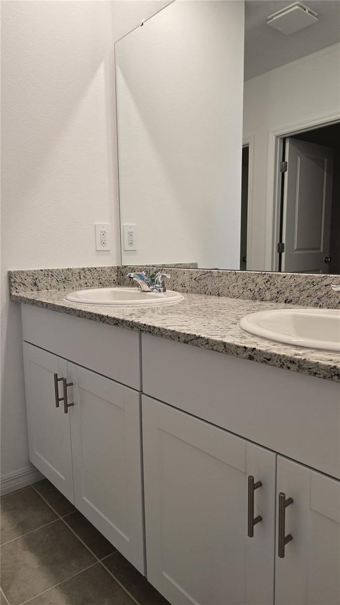 Image 12 of 17 For 4759 Cloister Street