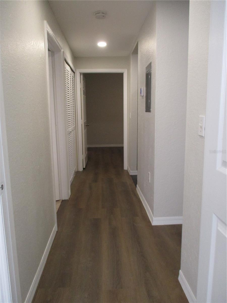 Image 9 of 30 For 6021 Westgate Drive 813
