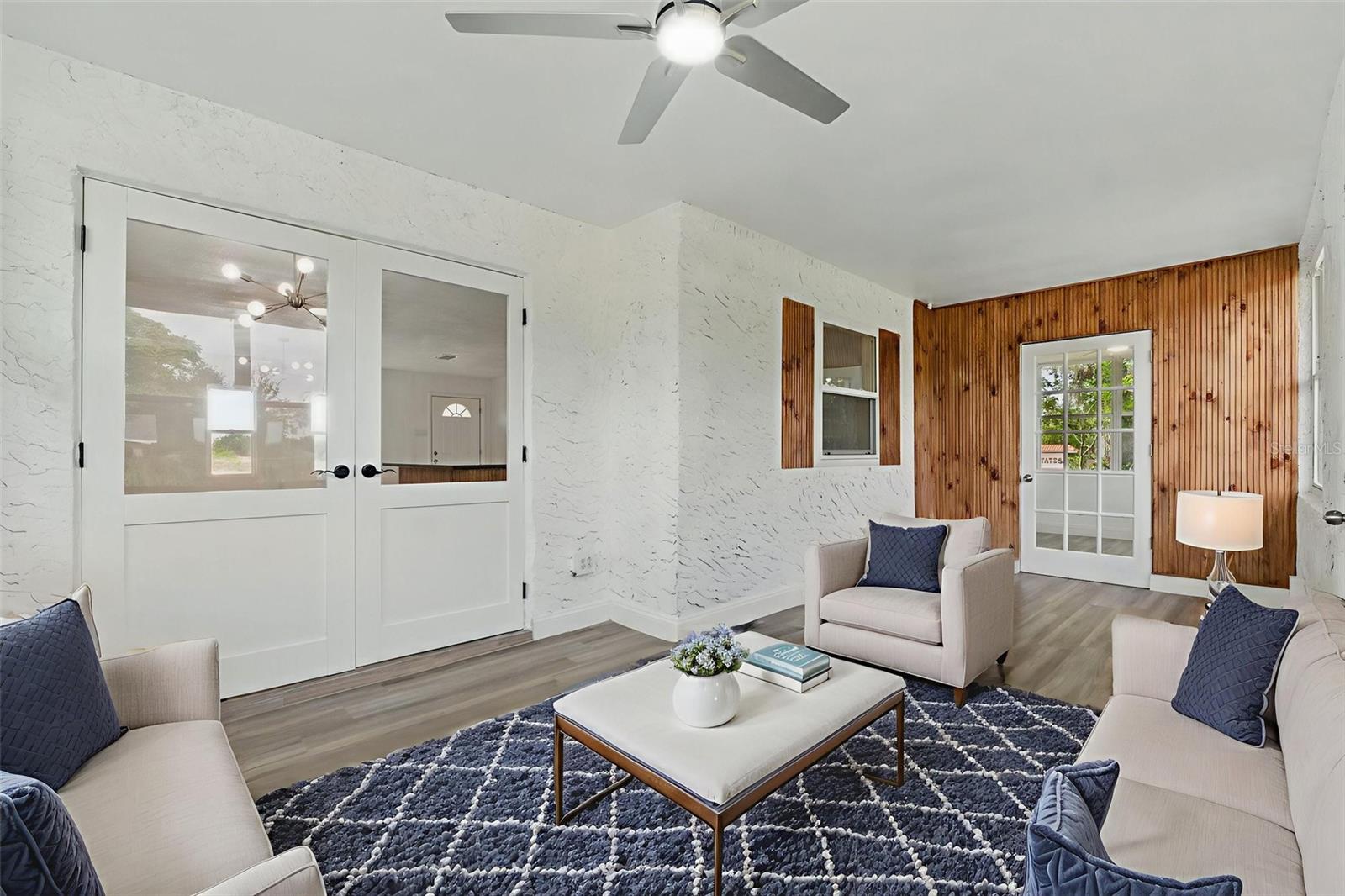 Image 18 of 59 For 8812 Oakwood Drive