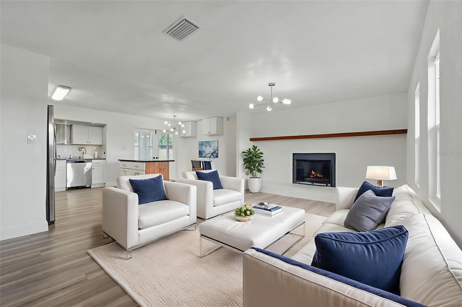 Image 2 of 59 For 8812 Oakwood Drive