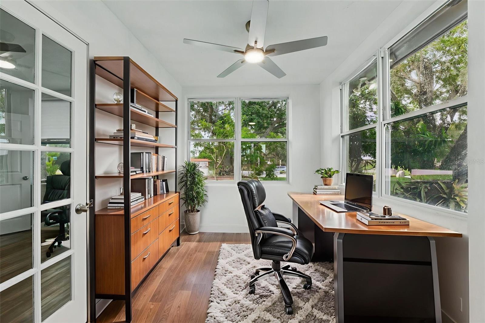 Image 20 of 59 For 8812 Oakwood Drive
