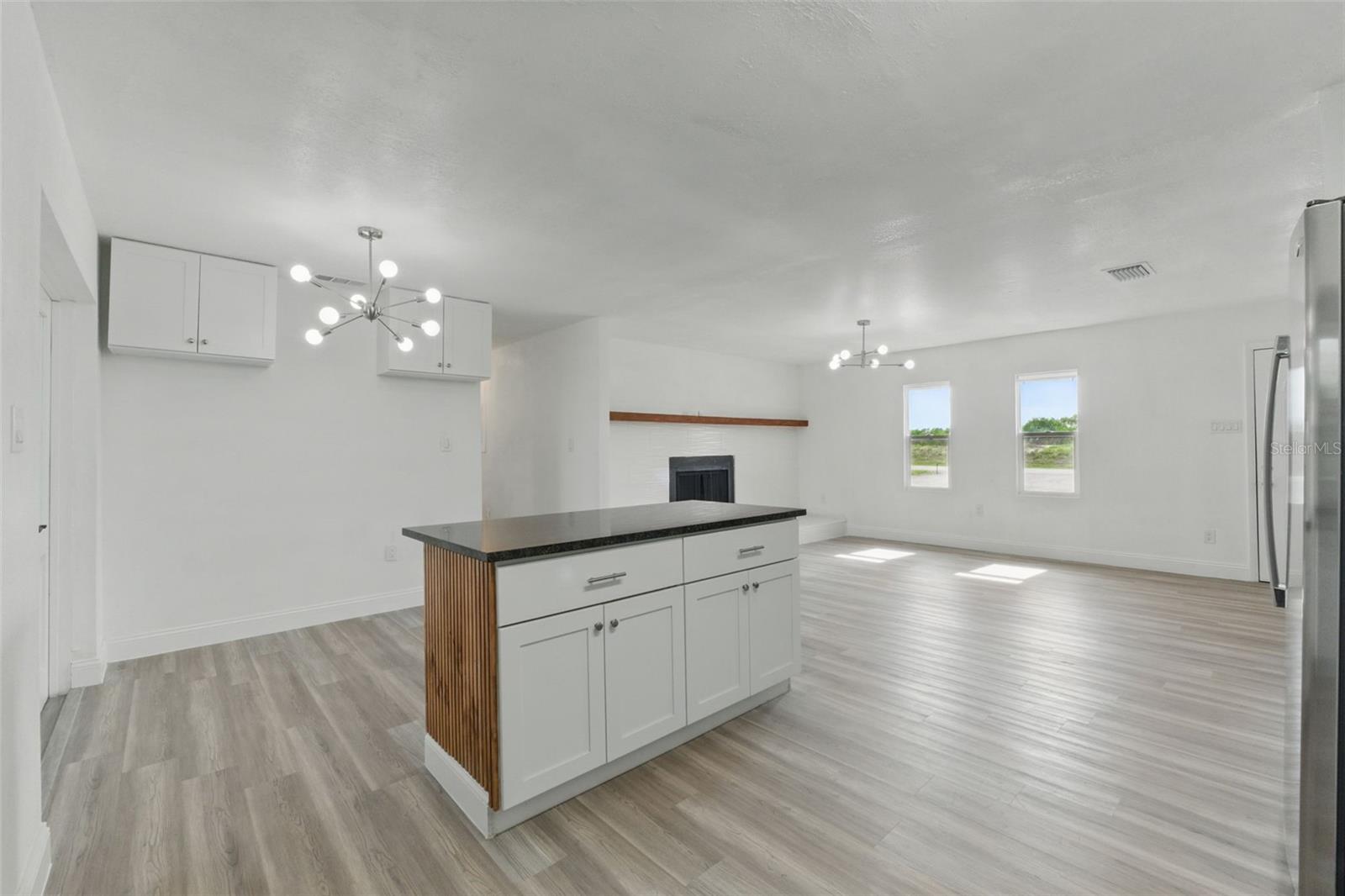 Image 34 of 59 For 8812 Oakwood Drive