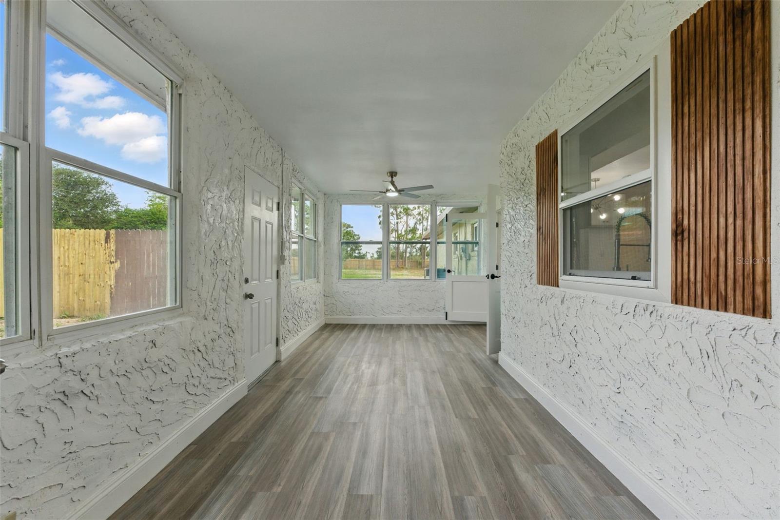 Image 40 of 59 For 8812 Oakwood Drive