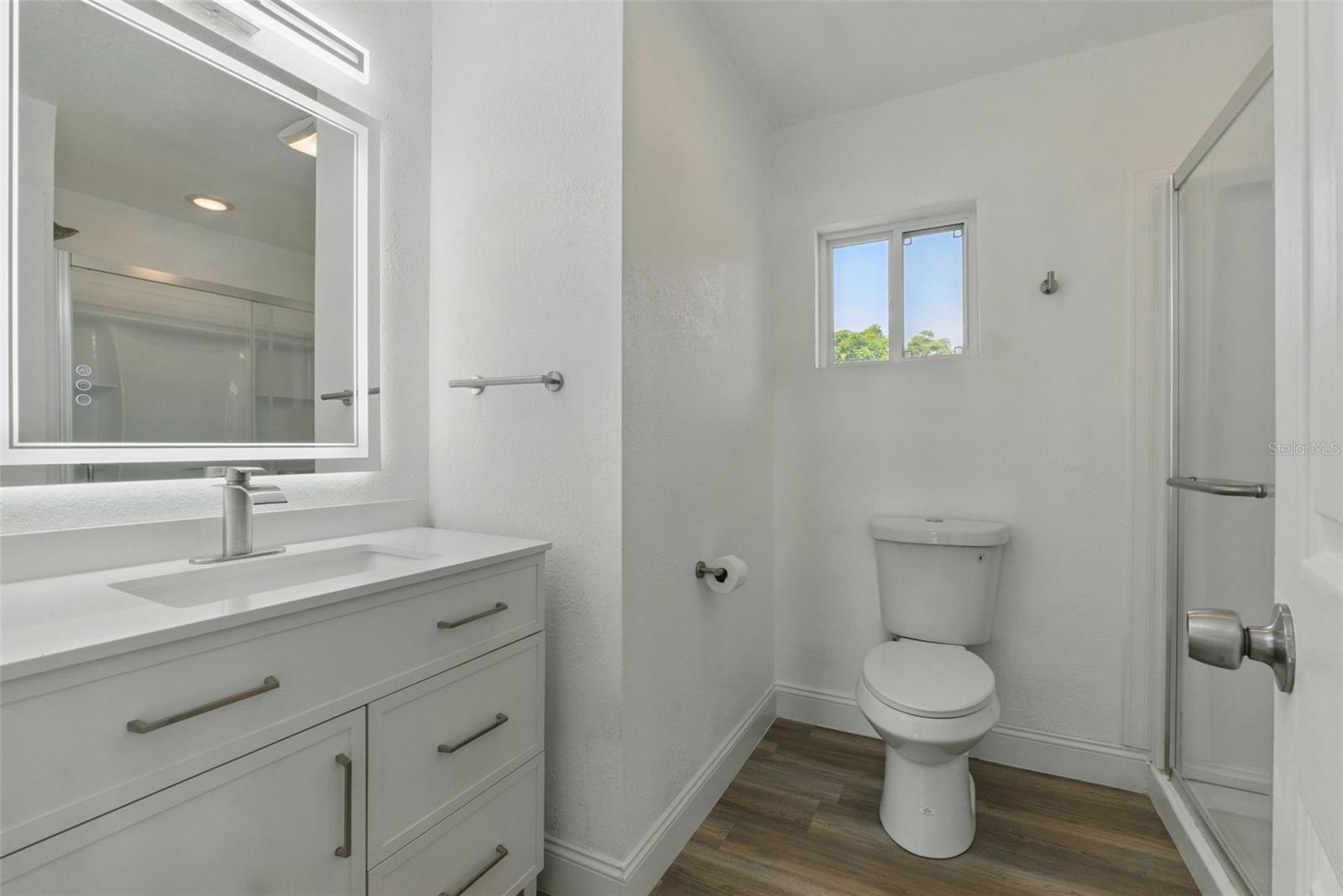 Image 46 of 59 For 8812 Oakwood Drive