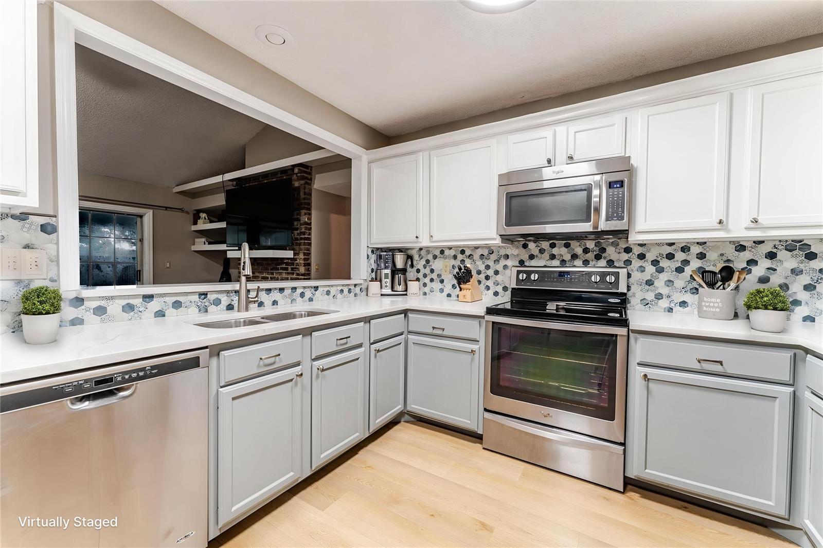 Image 11 of 29 For 359 Westwind Court