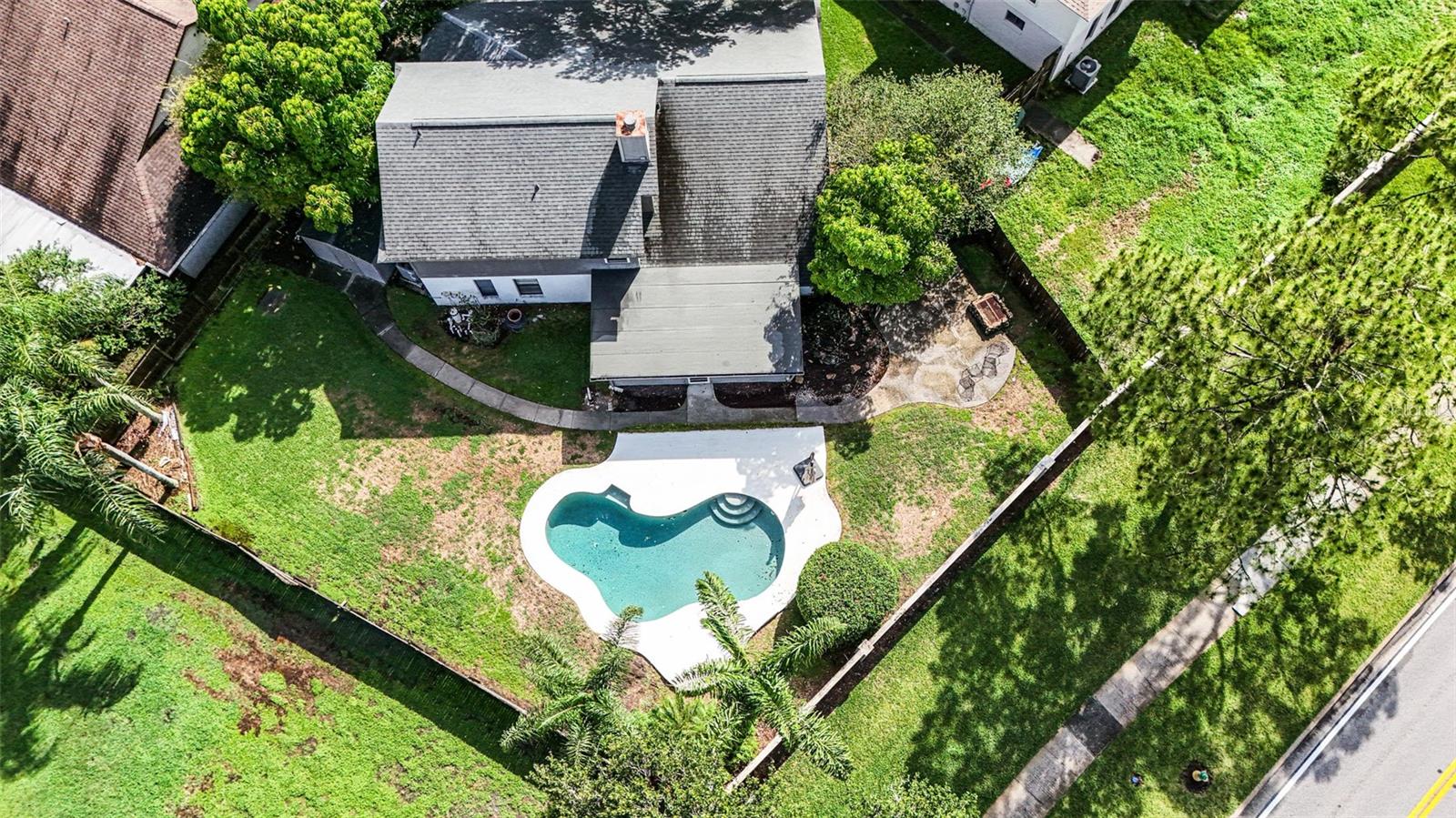 Image 24 of 29 For 359 Westwind Court