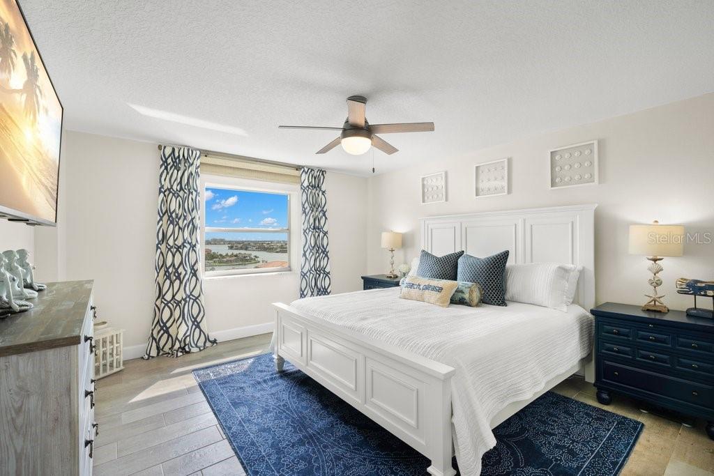 Image 13 of 28 For 420 64th Avenue 804