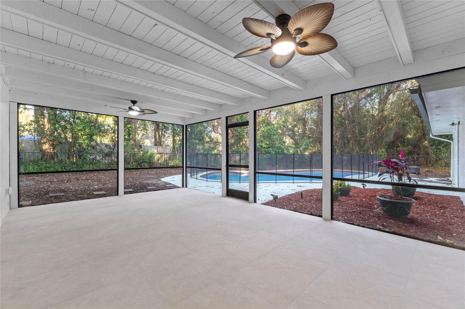 Image 32 of 47 For 140 Sweet Bay Circle