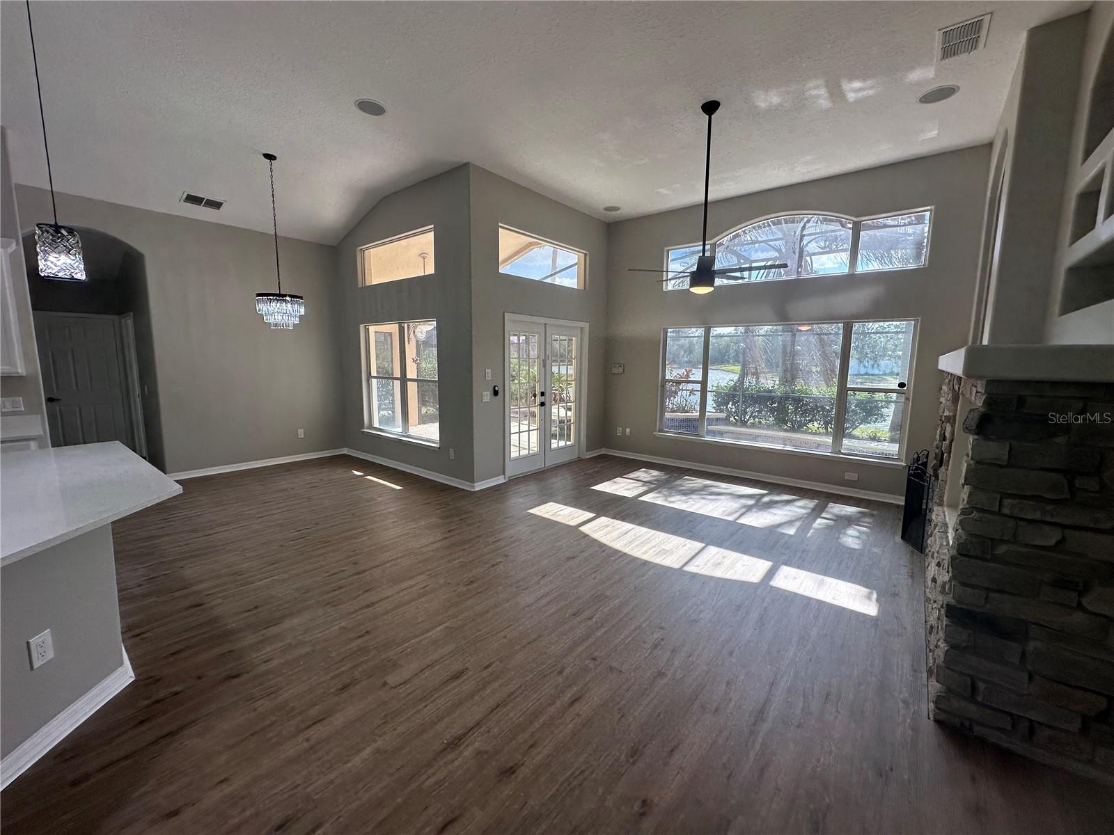 Image 14 of 29 For 10446 Stone Glen Drive