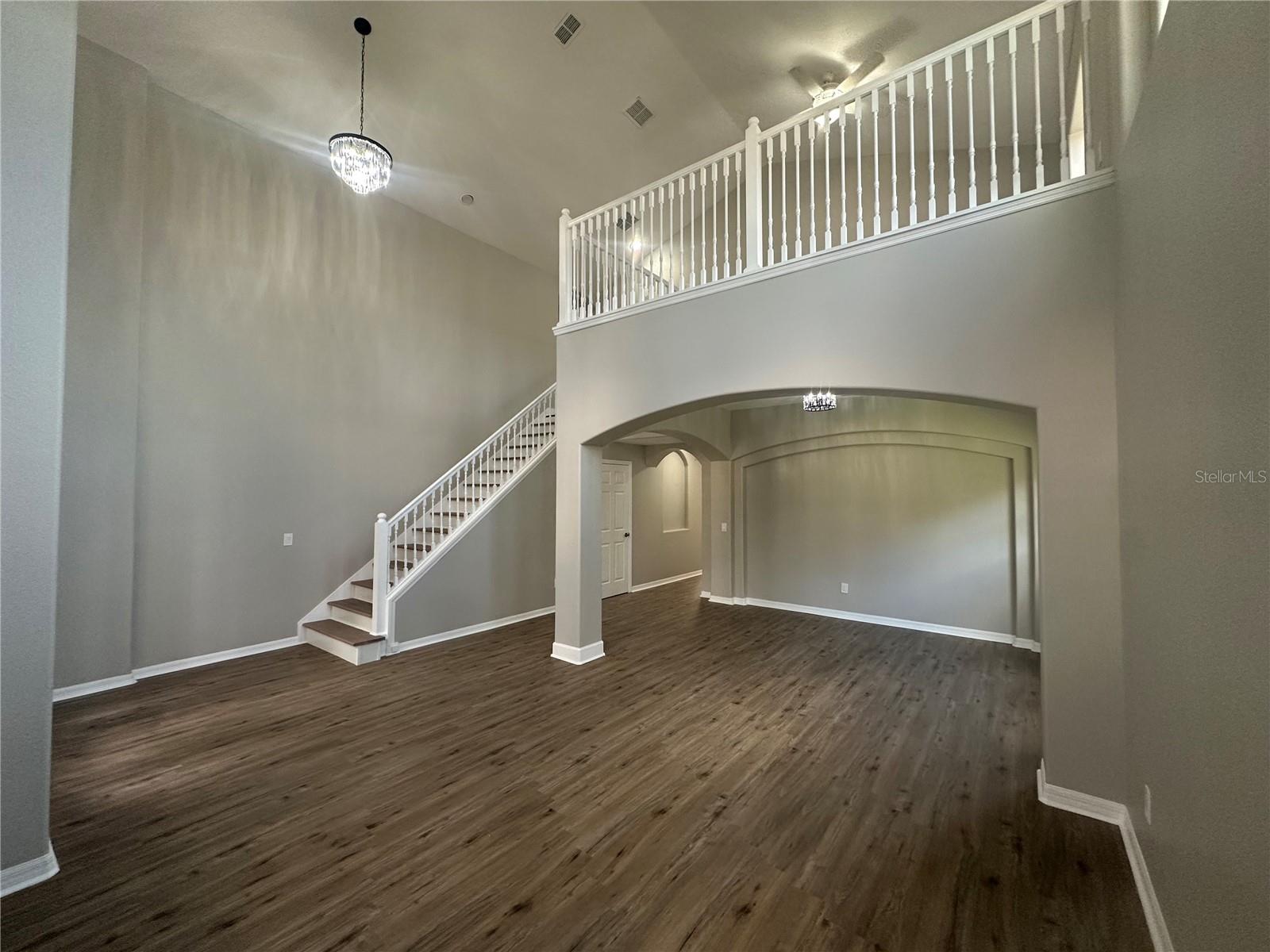 Image 4 of 29 For 10446 Stone Glen Drive