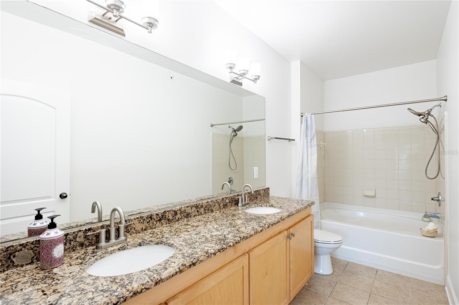 Image 8 of 22 For 6421 Borasco Drive 3208