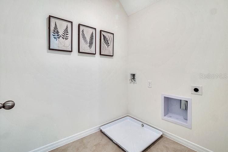 Image 41 of 73 For 2767 House Finch Road