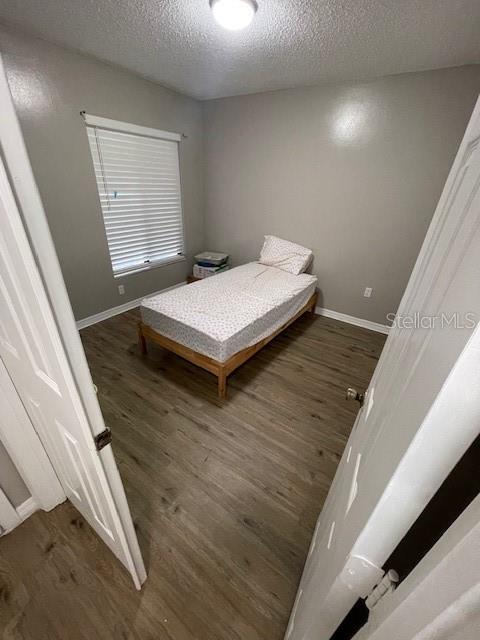 Image 4 of 13 For 2236 Stonington Avenue 2236