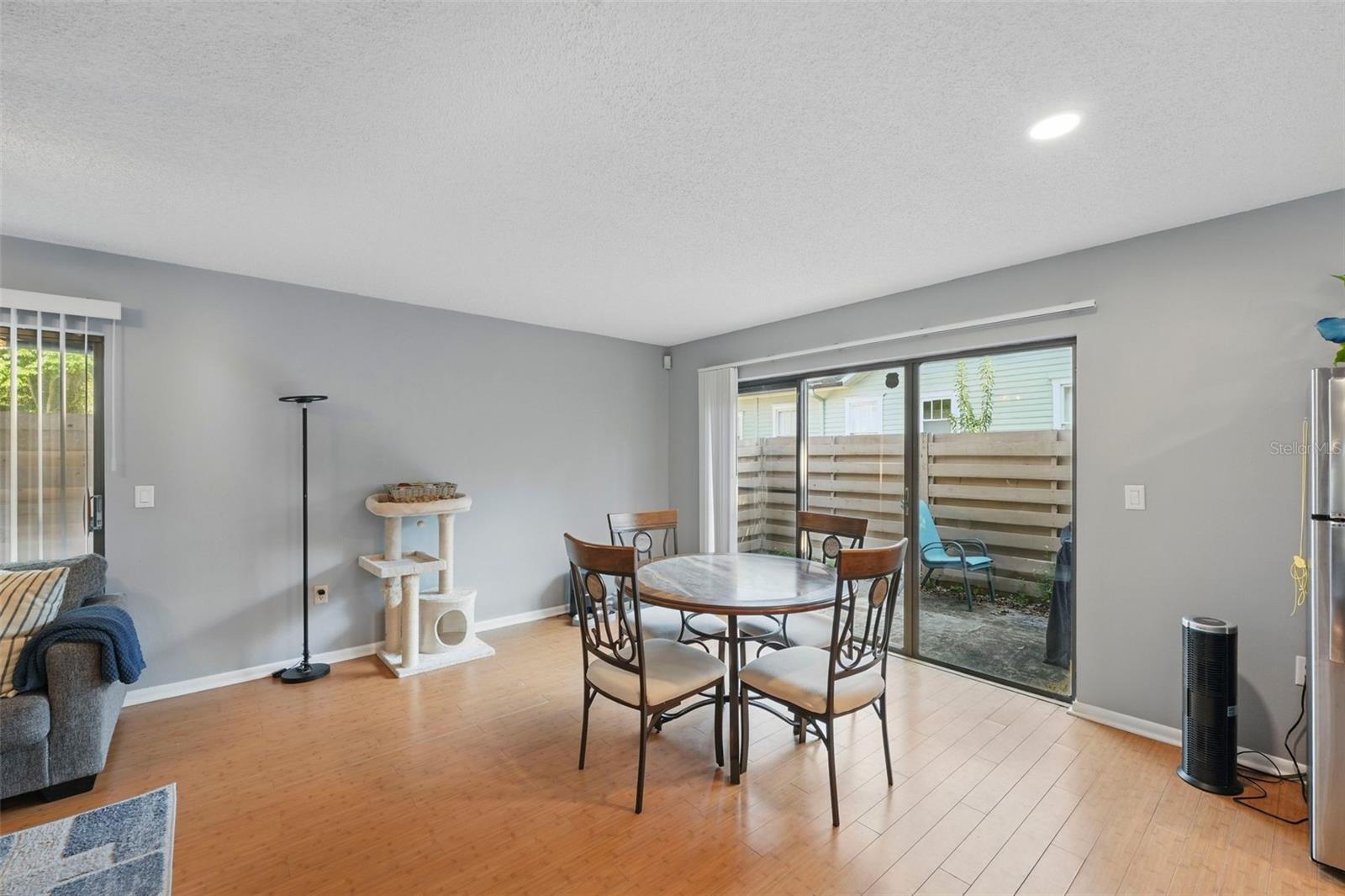 Image 45 of 56 For 2 Shine Avenue