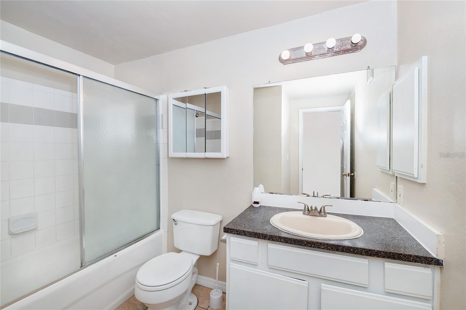 Image 16 of 26 For 5550 Pga Boulevard 5123