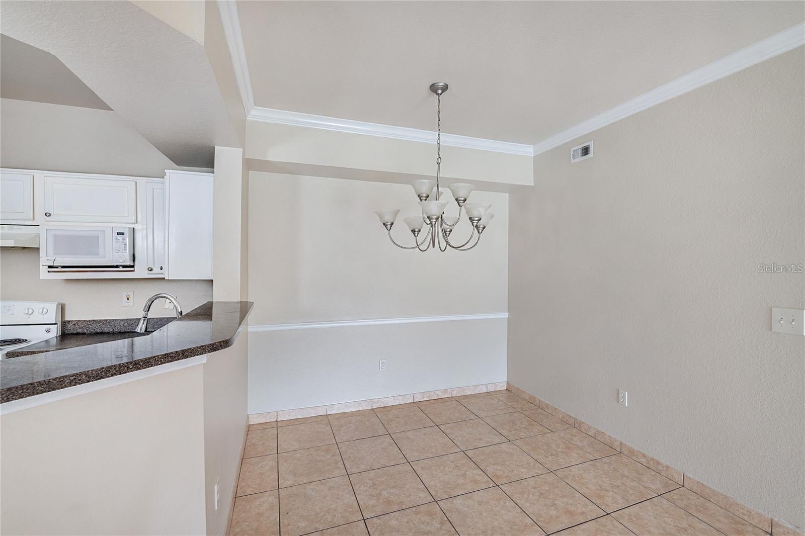 Image 6 of 26 For 5550 Pga Boulevard 5123
