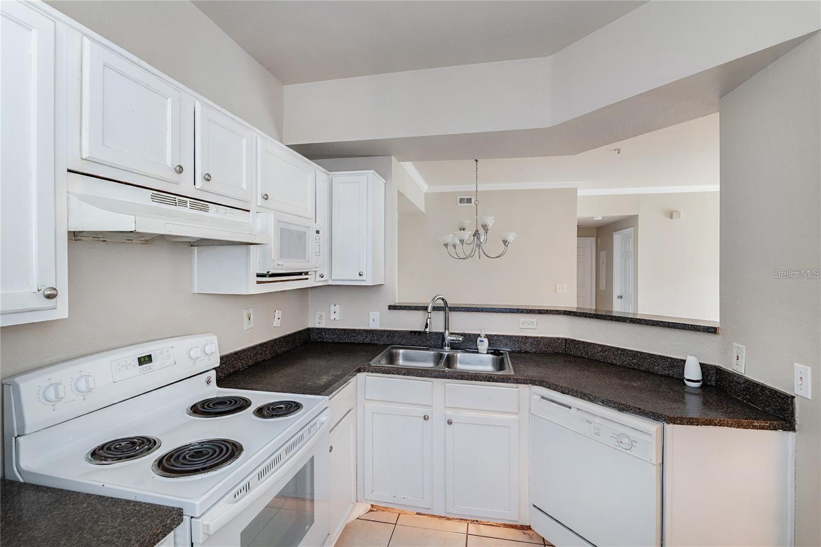 Image 9 of 26 For 5550 Pga Boulevard 5123