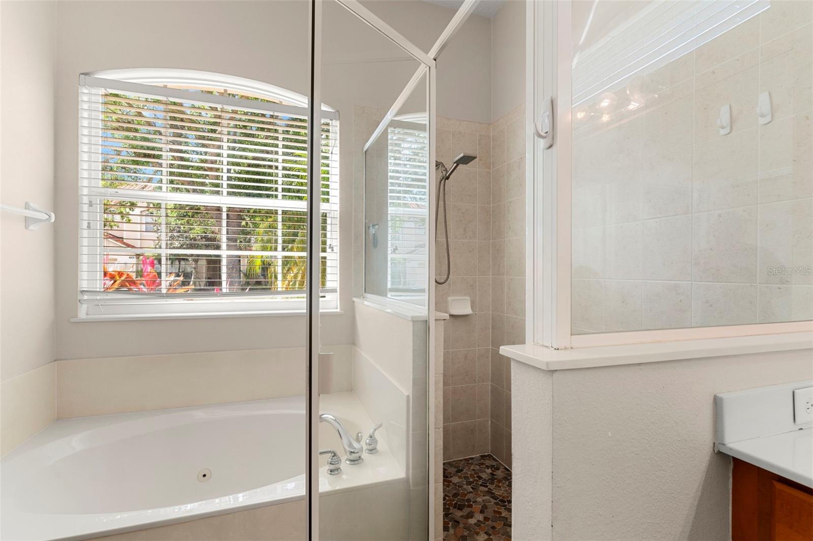Image 26 of 43 For 2359 Baronsmede Court
