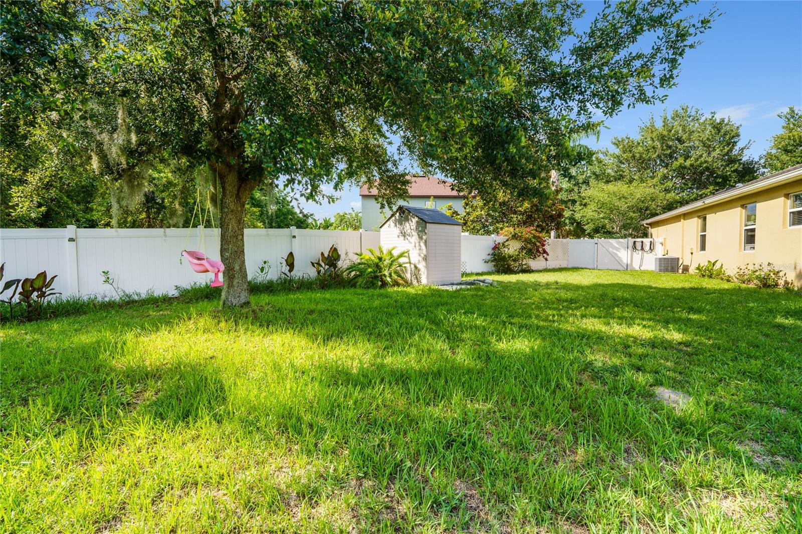 Image 28 of 31 For 969 Springs Landing Drive