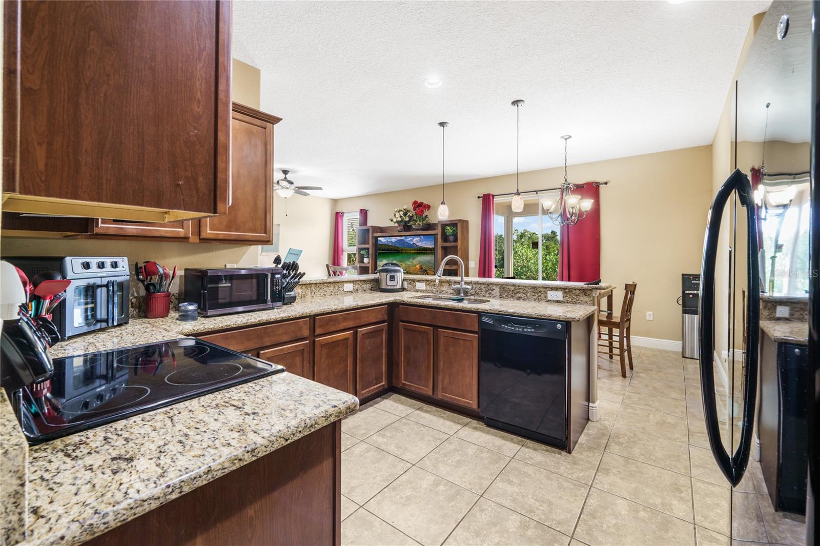Image 9 of 31 For 969 Springs Landing Drive