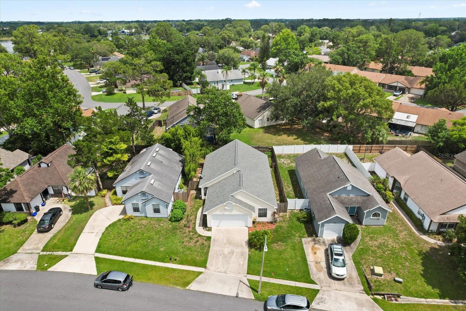 Image 12 of 16 For 189 Lakeside Circle