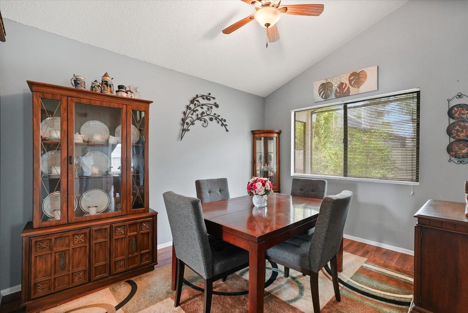 Image 4 of 16 For 189 Lakeside Circle