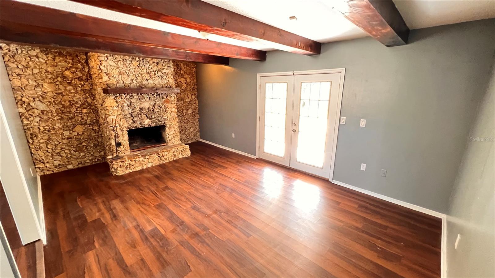 Image 13 of 39 For 1073 Leeward Drive