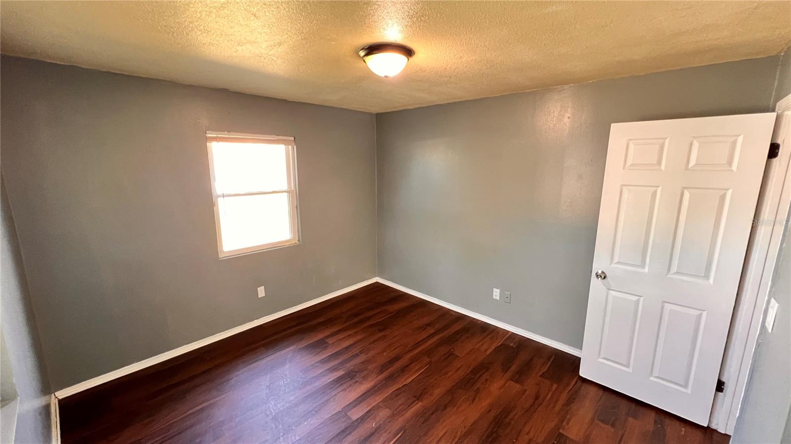 Image 23 of 39 For 1073 Leeward Drive
