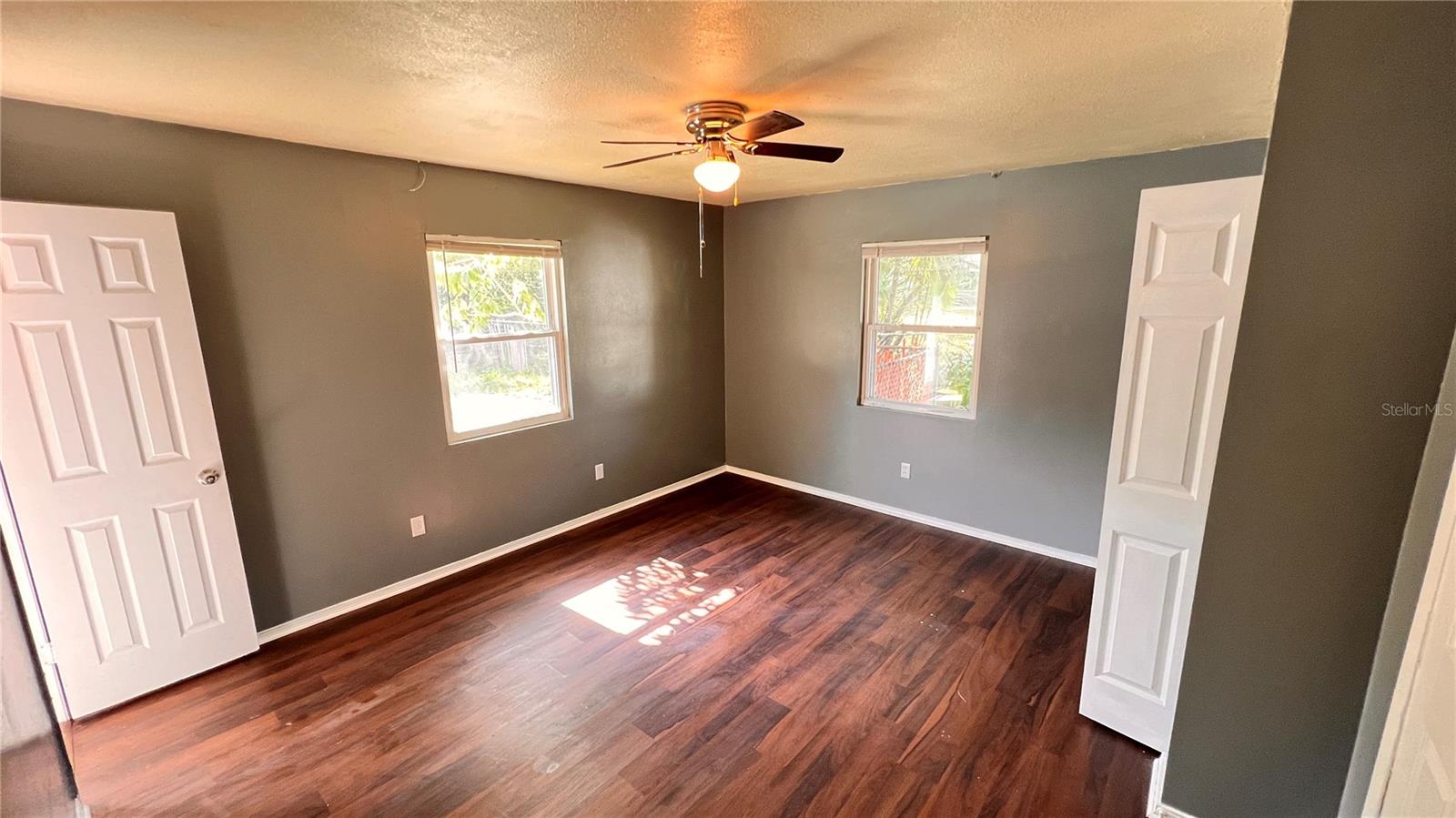Image 25 of 39 For 1073 Leeward Drive