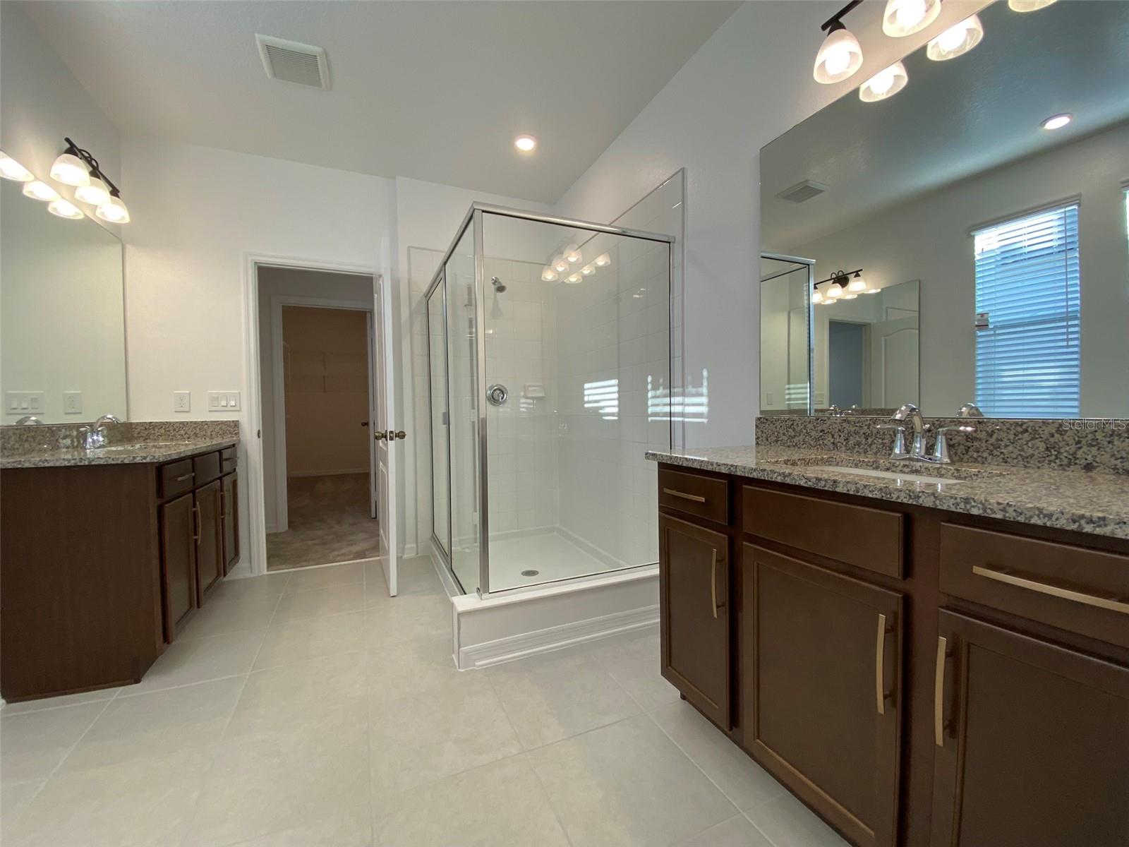 Image 20 of 29 For 17047 Wynford Lane