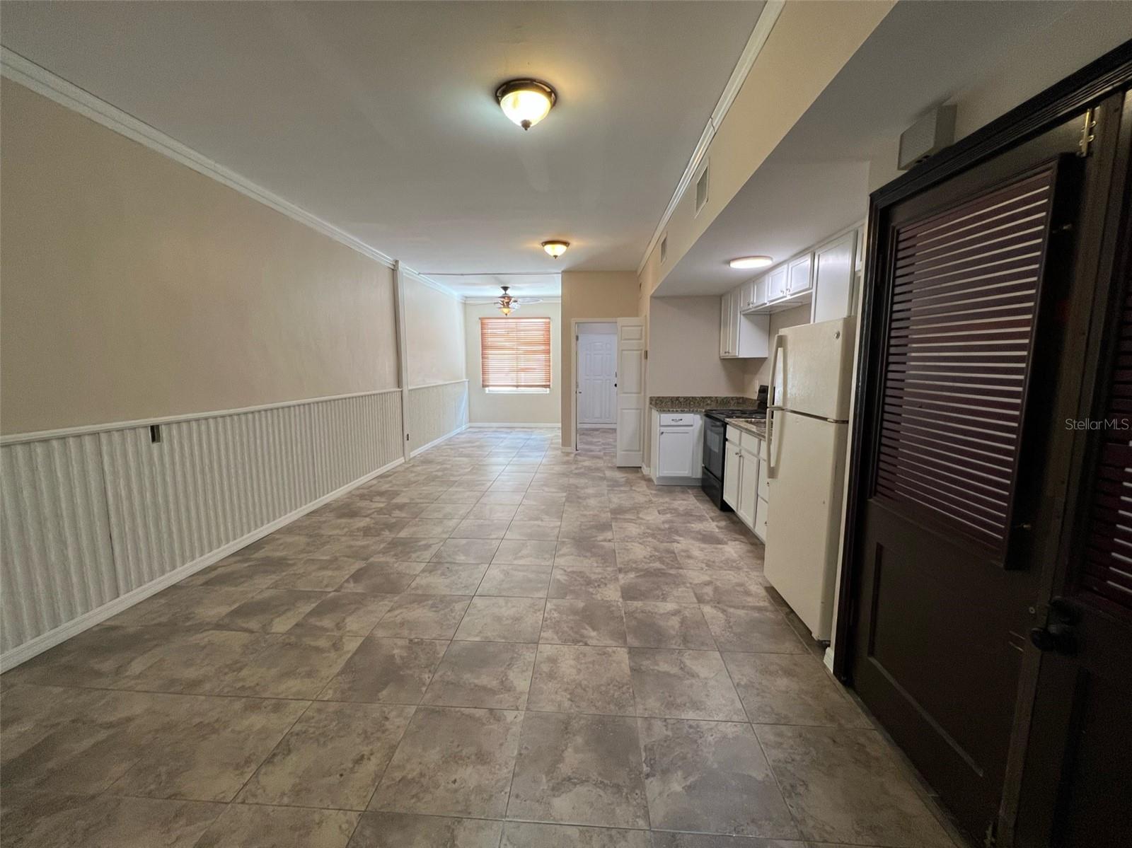 Image 6 of 16 For 32 Magnolia Avenue