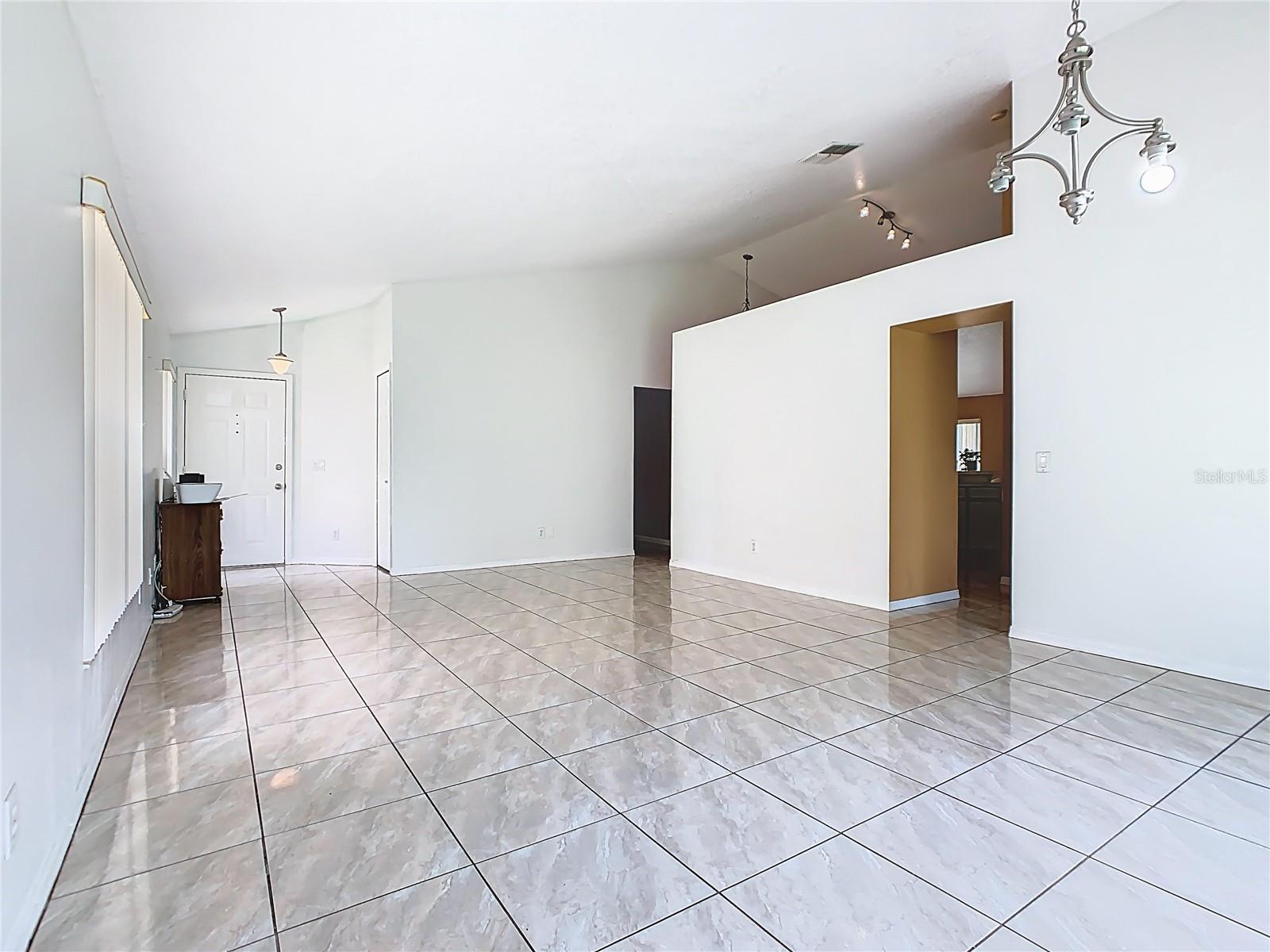 Image 5 of 16 For 2314 Cormorant Street