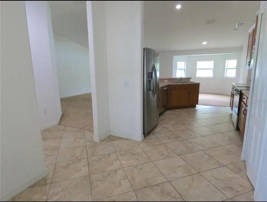 Image 8 of 15 For 4852 Magnolia Preserve Drive
