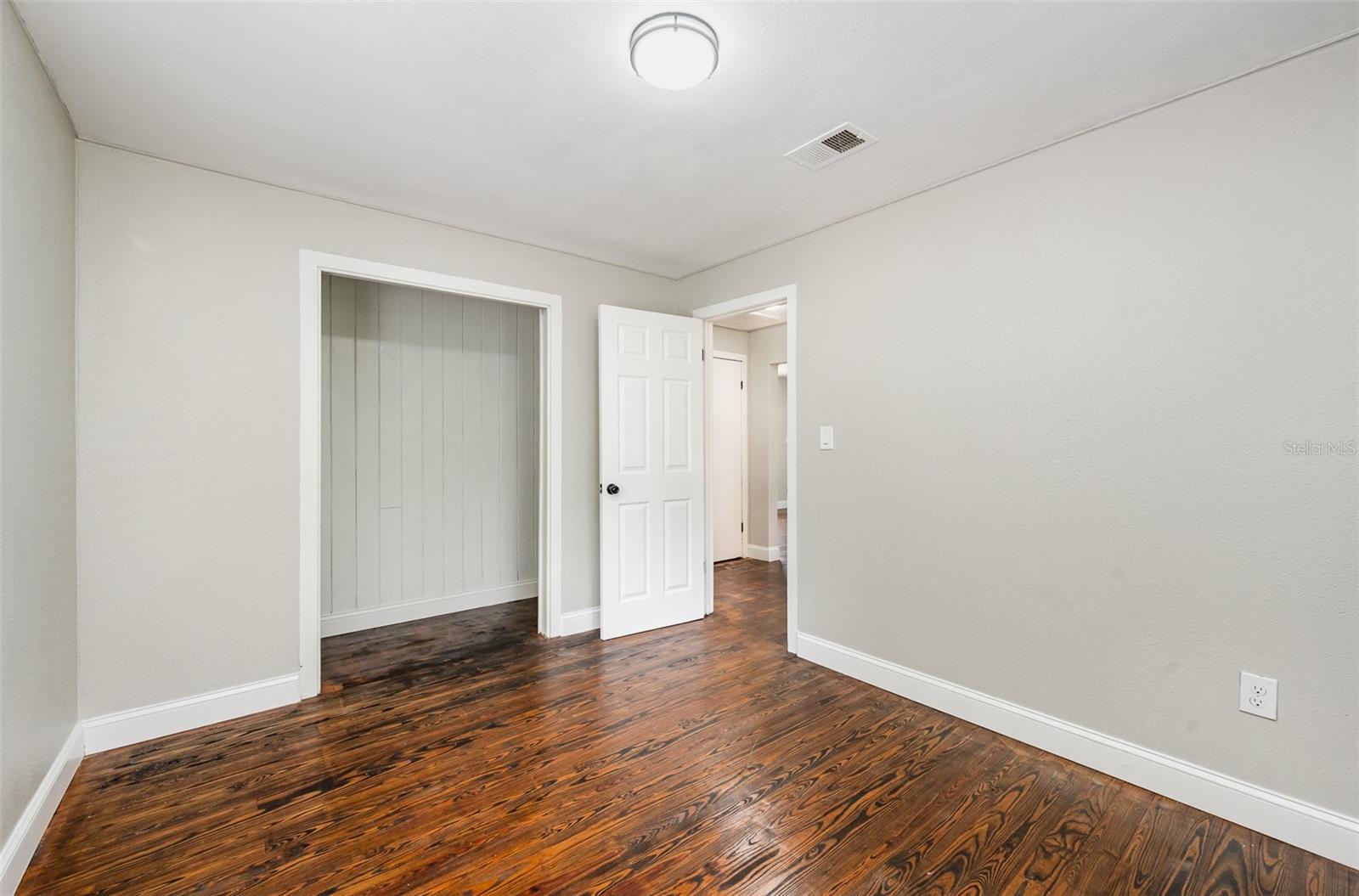 Image 16 of 22 For 129 Alhambra Street