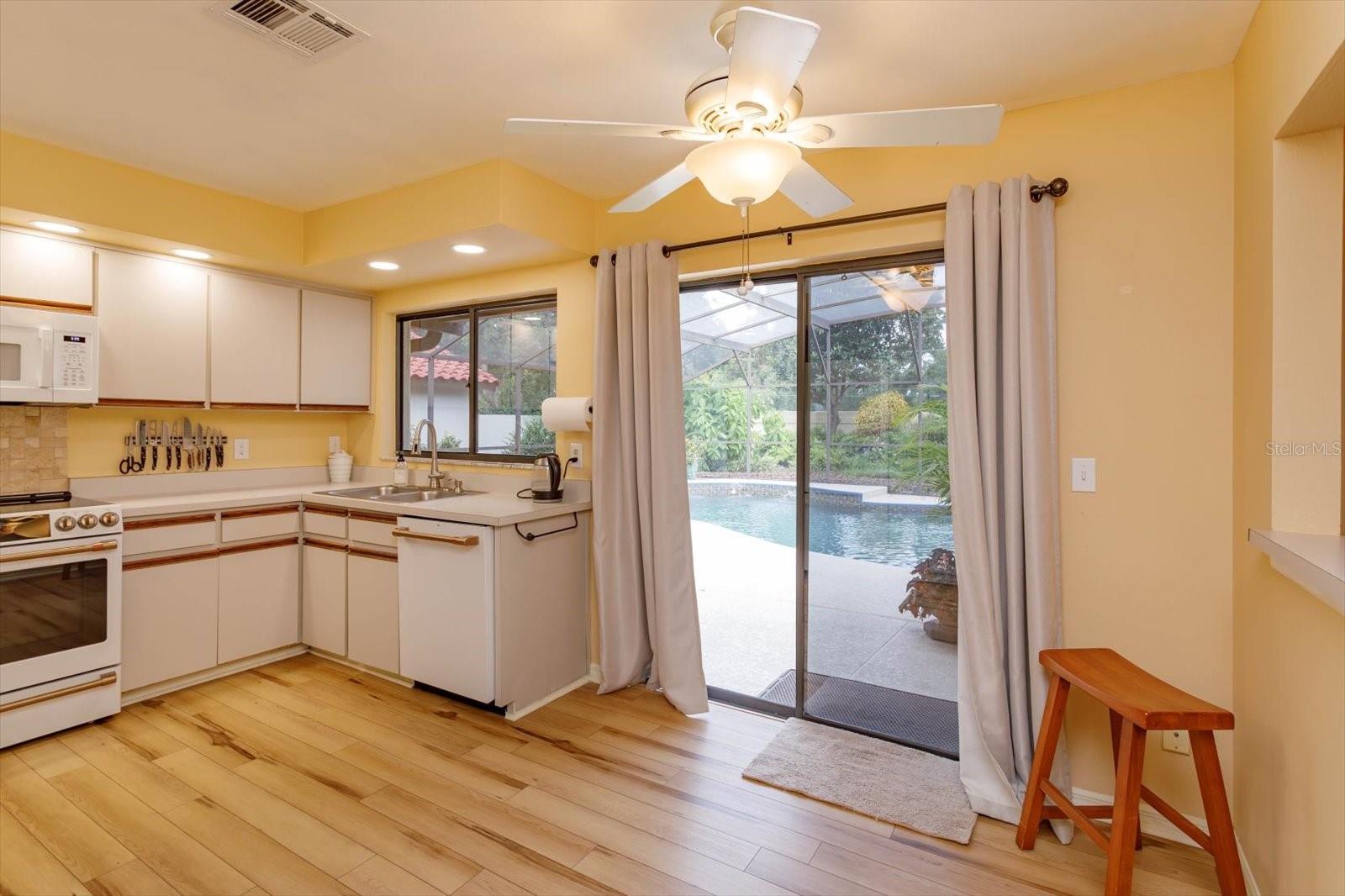 Image 13 of 34 For 8143 Terragona Ct