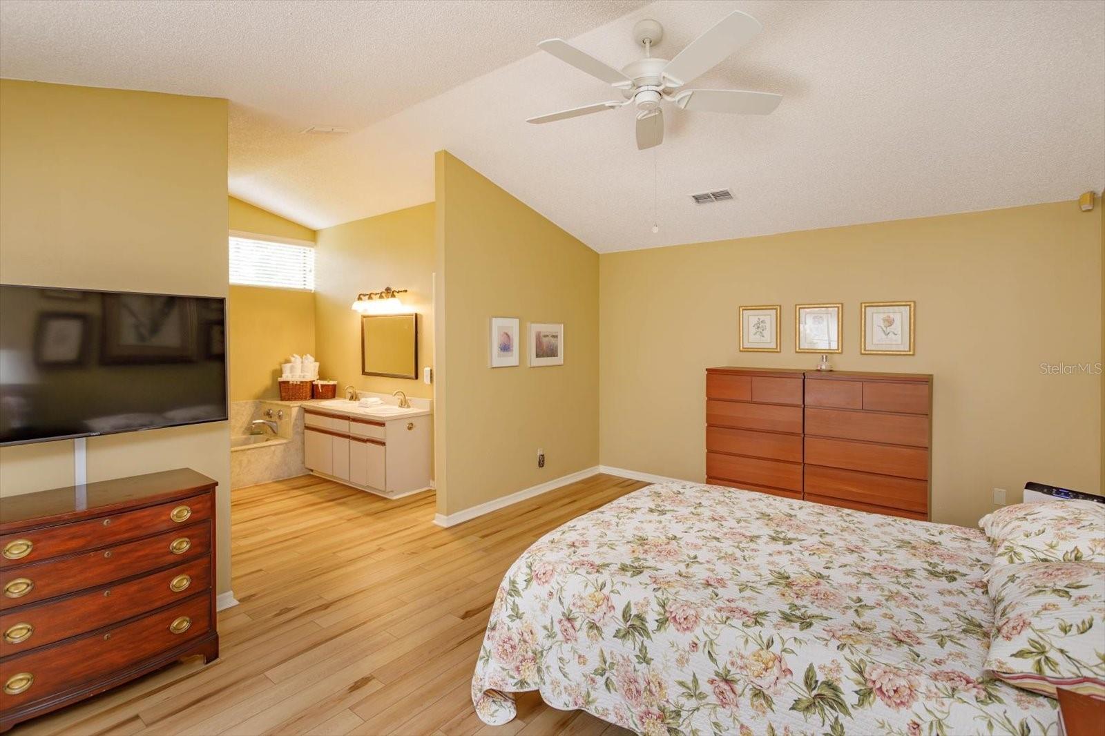 Image 15 of 34 For 8143 Terragona Ct