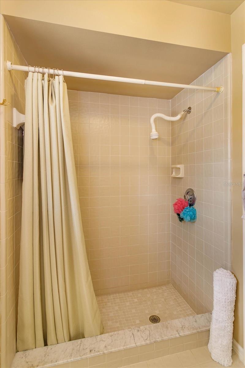 Image 18 of 34 For 8143 Terragona Ct