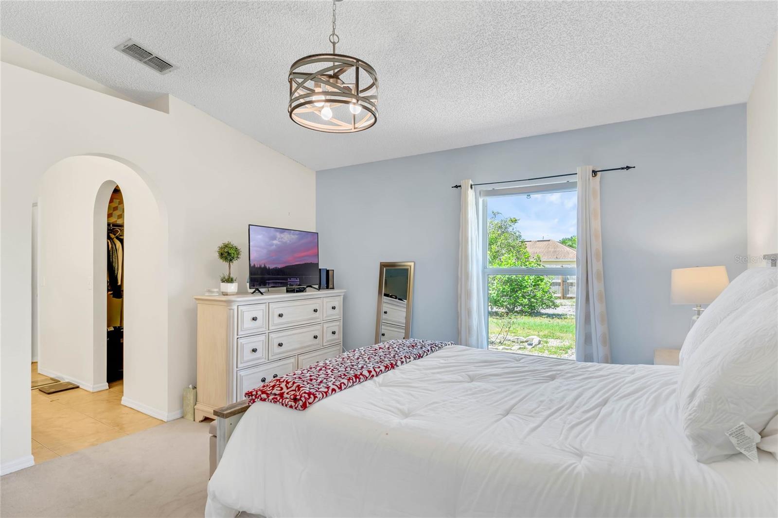 Image 14 of 21 For 342 Pleasant Gardens Drive